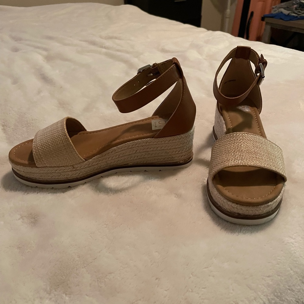 SOLD. Dolce Vita Wedge Sandals Sz. 7.5
